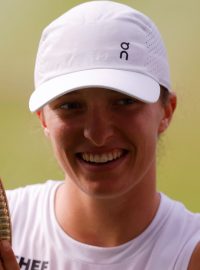 Nově korunovaná vítězka Wimbledonu Polka Olga Šwiateková