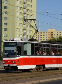 Třívozová tramvaj v Brně