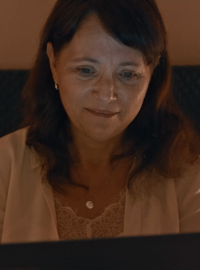Alena Mihulová ve snímku Atlas ptáků