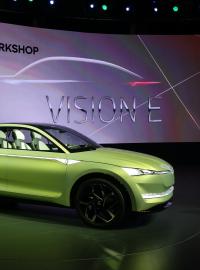 Škoda Vision E má pohon všech čtyř kol a výkon 225 kW (306 koní).