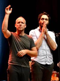 Hudebník Avishai Cohen zavítá se svým jazzovým triem do Prahy.
