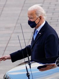 Joe Biden po složení slibu, po kterém se oficiálně ujal úřadu prezidenta