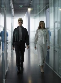 Andrea Mohylová /vlevo/ v hlavní roli filmu Bod obnovy