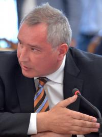 Dmitrij Olegovič Rogozin je ruský politik, od roku 2011 vicepremiér zodpovědný za zbrojní průmysl.