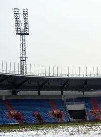 Promrzlý trávní na stadionu ve Vítkovicích