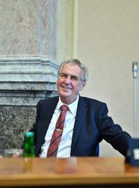 Prezident Miloš Zeman na jednání o rozpočtu