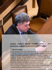 Ministerstvo spravedlnosti dokončilo analýzu možného omezení přístupu veřejnosti do evidence skutečných majitelů