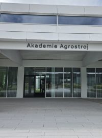 Jak vzbudit v mladých zájem o technické obory? Nová Akademie Agrostroj nabízí stipendia i moderní zázemí