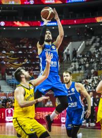 Tomáš Satoranský během střelby při zápase s Austrálií ve čtvrtfinále na mistrovství světa