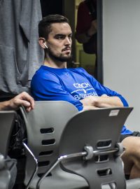 Soustředěný Tomáš Satoranský v kabině.