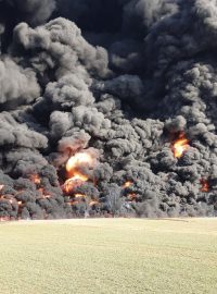 Vlak s cisternou vykolejil v Hustopečích nad Bečvou v pátek krátce před polednem
