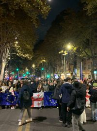 Gruzíni stále protestují proti vládě a proti Rusku