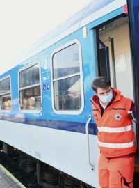 České dráhy vypravily pro ukrajinské uprchlíky na polsko-ukrajinskou hranici evakuační vlak