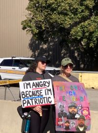 Protesty v Chicagu proti nasazení Národní gardy