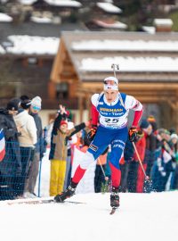 Biatlonista Jonáš Mareček v závodě Světového poháru v Annecy