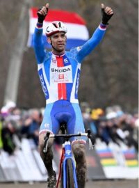 (Zleva) Zdeněk Štybar, Martin Souček, Tomáš Navrátil a Tadej Pogačar