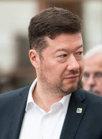 Předseda SPD Tomio Okamura a šéfka Trikolory Zuzana Majerová