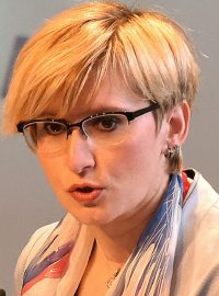 Zleva: Michaela Marksová vede kandidátku ČSSD v Libereckém kraji, Karla Šlechtová vede kandidátku ANO v Plzeňském kraji a Marta Semelová vede kandidátku KSČM v Praze