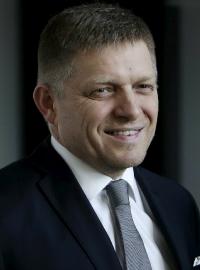 Slovenský premiér Robert Fico (vlevo) a slovenský prezident Andrej Kiska