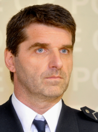 Kandidáti na nového policejního prezidenta: Jan Švejdar (vlevo) je ředitel policie v Pardubickém kraji a Jaromír Kníže je ředitel policie v Ústeckém kraji