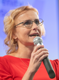 Kateřina Konečná a Sahra Wagenknechtová