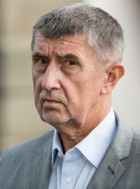 Premiér Petr Fiala z ODS a expremiér Andrej Babiš z ANO