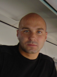 Anton Cvešper v roce 2004 (vlevo) a Anton Fischer v roce 2024 (vpravo)