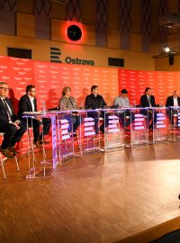 Debata zástupců politických stran o rozvoji regionů v Česku