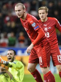 Michael Krmenčík (v popředí) v reprezentačním dresu