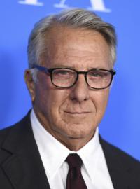 Ze sexuálního obtěžování byl nařčen oscarový herec Dustin Hoffman.