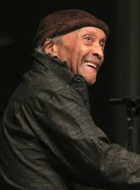 Jazzový pianista Cecil Taylor na fotografii z dubna 2016