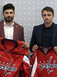 Michal Kempný a Jakub Vrána přivezou do Česka Stanley Cup