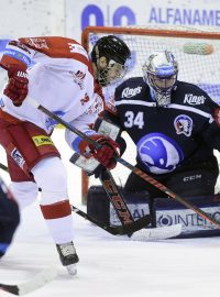 Momentka z hokejového zápasu mezi Olomoucí a Plzní