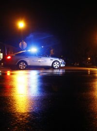 Policie na místě střelby ve Virginia Beach