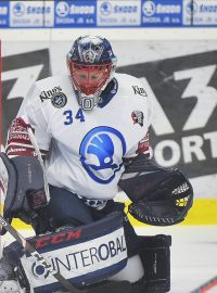 Dominik Frodl v bráně Plzně kryje soupeřovy střely