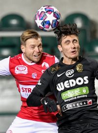 Zleva Tomáš Čelůstka z Pardubic a Ondřej Pachlopník z Brna