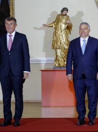 Premiéři zemí Visegradské čtyřky a Slovinska (zleva) Andrej Babiš, Viktor Orbán, Janez Janša, Eduard Heger a Mateusz Morawiecki