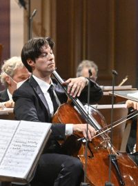 Festival Dvořákova Praha letos otevřela milánská Filarmonica della Scala a violoncellista Daniel Müller-Schott.