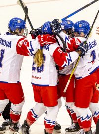 České hokejistky slaví postup na olympiádu