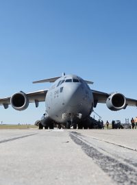Americký dopravní letoun McDonnell Douglas C-17 Globemaster III