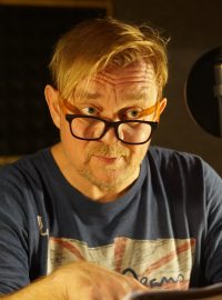 Petr Čtvrtníček při namlouvání audioknihy Český ráj.