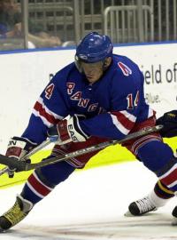 Theoren Fleury v dresu NY Rangers