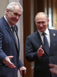 Prezident Miloš Zeman se svým ruským protějškem Vladimirem Putinem v Pekingu v květnu 2017