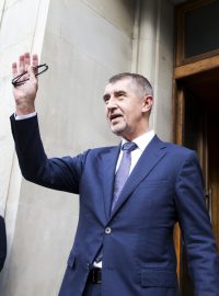 Předseda hnutí ANO Andrej Babiš naposledy před ministerstvem financí