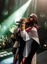 Jared Leto na koncertě ve Velké Británii