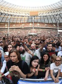 Koncert skupiny Metallica přilákal na moskevský stadion v Lužnikách 21. července 2019 desetitisíce lidí.