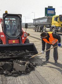 Oprava silnice u Bohumína (ilustrační foto)