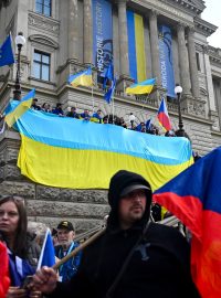 Demonstrace před Národním muzeem (archivní foto)