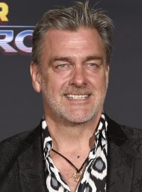 Herec Ray Stevenson