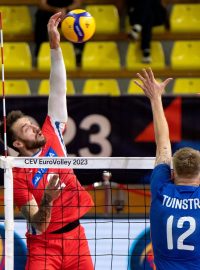 Čeští volejbalisté na mistrovství Evropy podlehli Nizozemsku 0:3, každý set prohráli 22:25